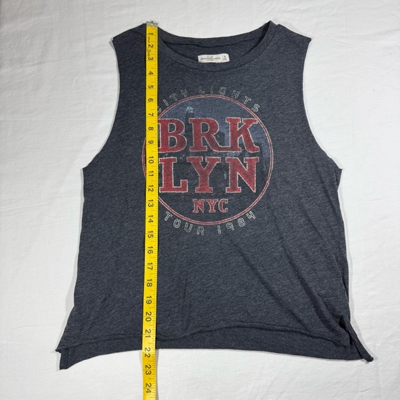 Rare Abercrombie & Fitch Gray Graphic Sleeveless Tee - Picture 6 of 6